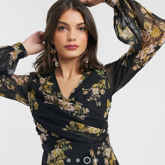 ASOS · Floral Wrap Dress - Picture 4 of 6